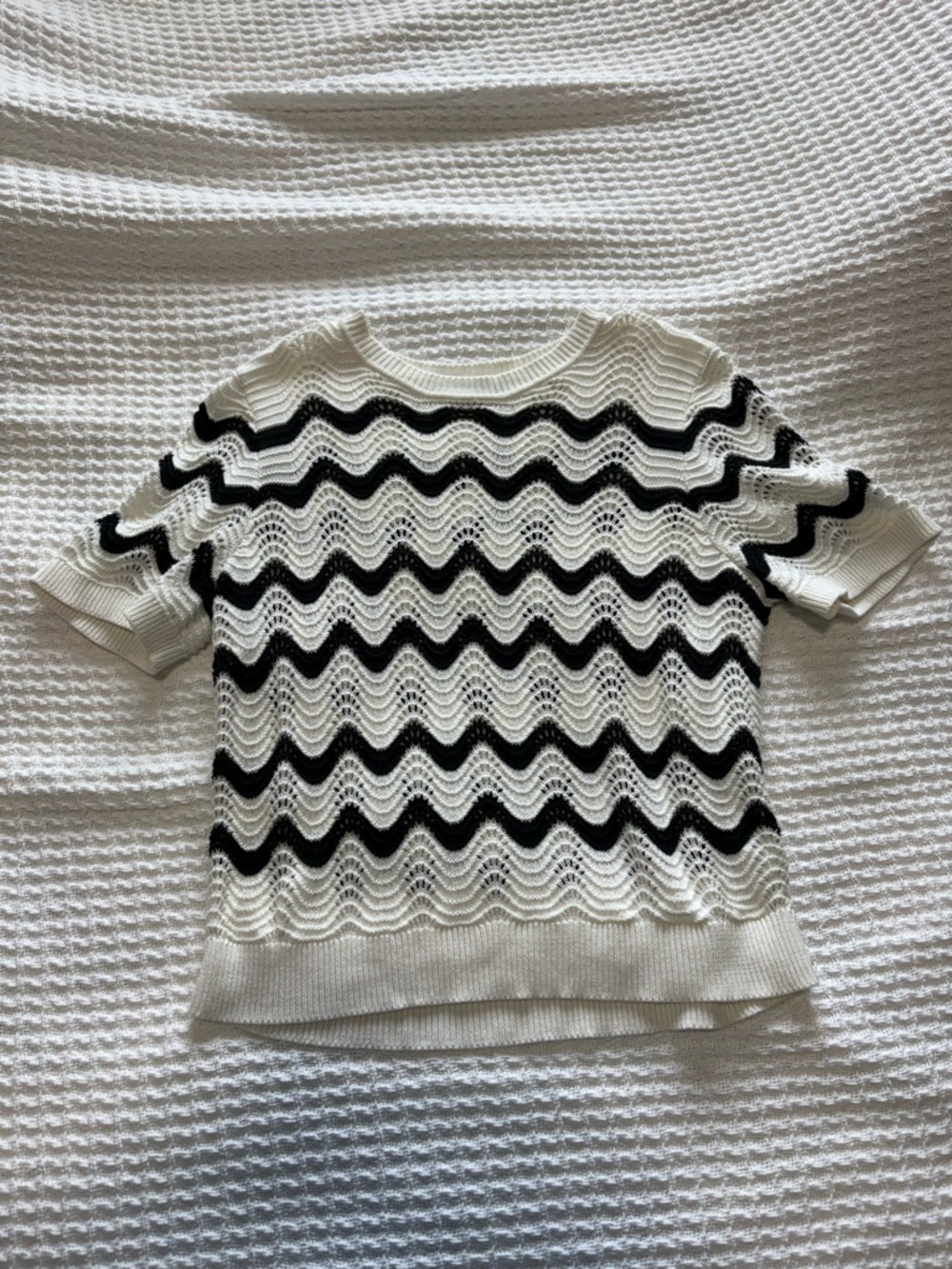 Express Black & White Wave-Stripe Short-Sleeve Sweater